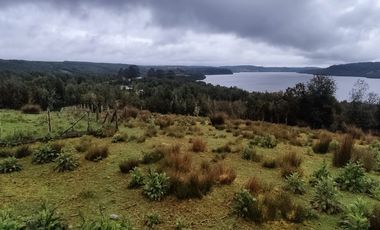 Parcela  con borde Lago Natri de 2,52 há. Sector Miraflores, Chonchi, Chiloé