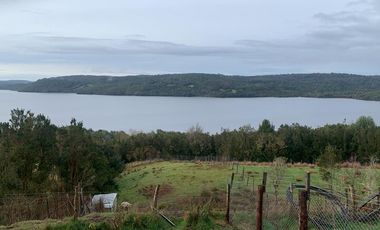 Parcela  con borde Lago Natri de 2,52 há. Sector Miraflores, Chonchi, Chiloé