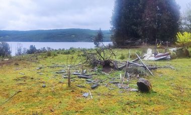 Parcela  con borde Lago Natri de 2,52 há. Sector Miraflores, Chonchi, Chiloé