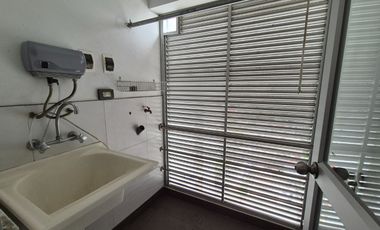 VENTA DPTO 3 HAB, 76 m2, COCHERA,Av Canada, La Victoria