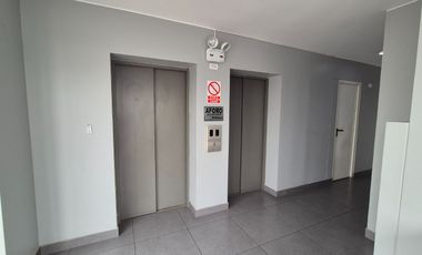 VENTA DPTO 3 HAB, 76 m2, COCHERA,Av Canada, La Victoria