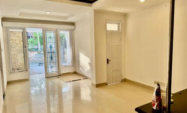 For Sale 2 Storey House like new COMFORTABLE AND QUIET LOCATION. near Jalan Gunung Lempuyang and Gunung Rinjani Monang Maning West Denpasar