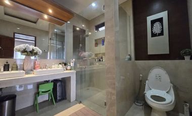 For Sale Luxurious Well-Maintained Fully Furnished House “Vinoti Living” in Elite Housing Denpasar Teras Ayung Housing East Denpasar