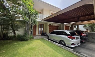 For Sale Luxurious Well-Maintained Fully Furnished House “Vinoti Living” in Elite Housing Denpasar Teras Ayung Housing East Denpasar