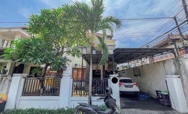 For sale Minimalist 2-Storey House in Gatsu Tengah housing complex Beautiful Modern Design House Very Suitable for Family Residence. Comfortable and b
