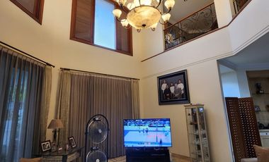 Dijual Rumah Siap huni di Pondok Indah Sekolah Kencana Ada Pool
