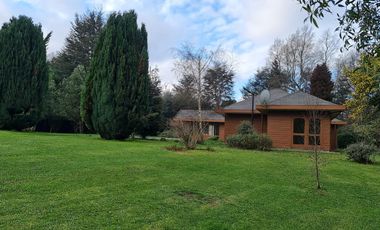 Linda Parcela con casa y cabaña