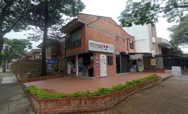Local esquinero. Sur de Cali.
