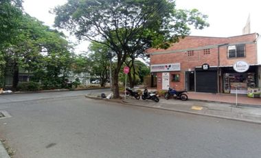 Local esquinero. Sur de Cali.