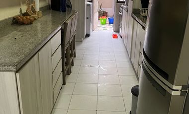VENDO CASA EN MANGA - 200 MTS2 CONSTRUIDOS