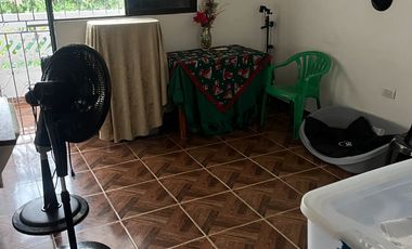 VENDO CASA EN MANGA - 200 MTS2 CONSTRUIDOS