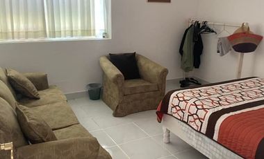 CASA EN VENTA CON ALBERCA A BUEN PRECIO EN CUAUTLA