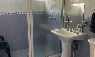 CASA EN VENTA CON ALBERCA A BUEN PRECIO EN CUAUTLA