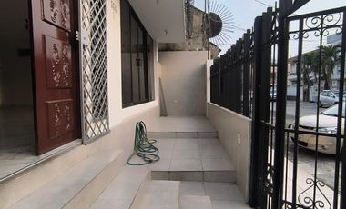 Vendo Casa Esquinera  Cdla. Alborada 6 Etapa