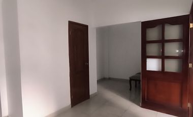 Vendo Casa Esquinera  Cdla. Alborada 6 Etapa