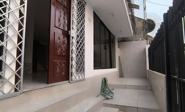 Vendo Casa Esquinera  Cdla. Alborada 6 Etapa