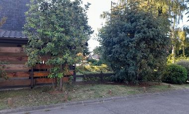 Venta Casa 2 pisos en Villa El Bosque