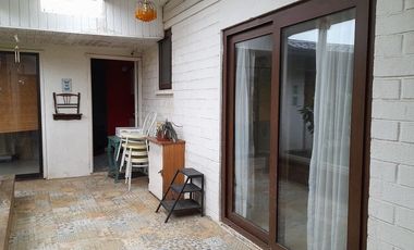 Venta Casa 2 pisos en Villa El Bosque