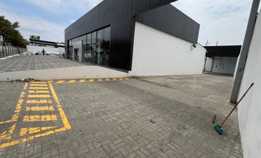 terreno comercial de alquiler en manta av.4nov 3825m2