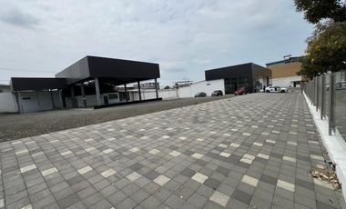 terreno comercial de alquiler en manta av.4nov 3825m2