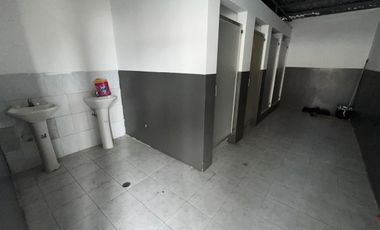 terreno comercial de alquiler en manta av.4nov 3825m2