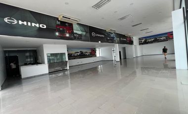 terreno comercial de alquiler en manta av.4nov 3825m2