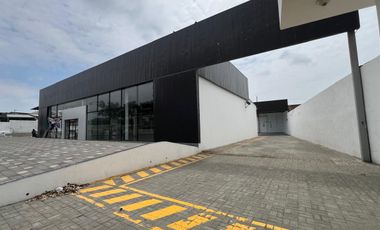 terreno comercial de alquiler en manta av.4nov 3825m2