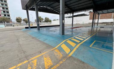 terreno comercial de alquiler en manta av.4nov 3825m2