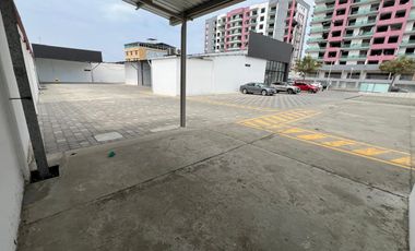 terreno comercial de alquiler en manta av.4nov 3825m2
