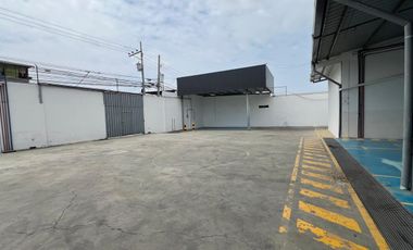 terreno comercial de alquiler en manta av.4nov 3825m2