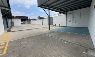 terreno comercial de alquiler en manta av.4nov 3825m2