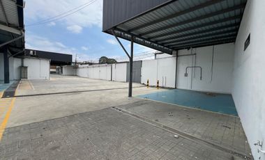 terreno comercial de alquiler en manta av.4nov 3825m2