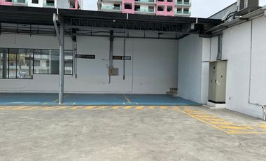 terreno comercial de alquiler en manta av.4nov 3825m2