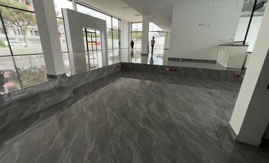 terreno comercial de alquiler en manta av.4nov 3825m2