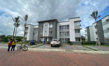 En alquiler departamento de 3 dormitorios en urb.La Joya, etapa Topacio. (TH)