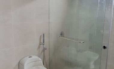 En venta lujosa y moderna casa en Isla Celeste, etapa Estribor, via a Samborondon