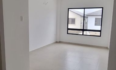 En venta lujosa y moderna casa en Isla Celeste, etapa Estribor, via a Samborondon