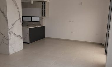 En venta lujosa y moderna casa en Isla Celeste, etapa Estribor, via a Samborondon