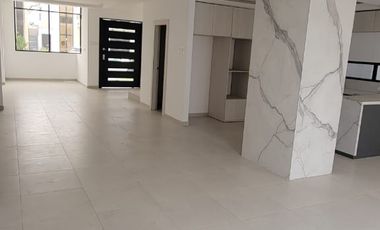 En venta lujosa y moderna casa en Isla Celeste, etapa Estribor, via a Samborondon