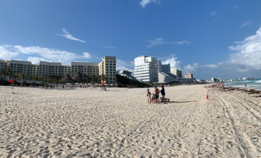 CASA EN RECUPERACIÓN BANCARIA EN HACIENDA DE HUIMILPAN 1519B, HACIENDA REAL DEL CARIBE CANCÚN..