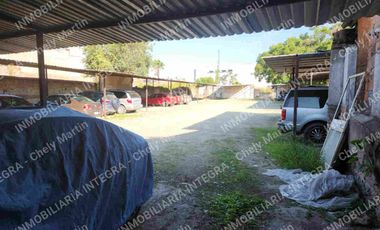 RENTA DE TERRENO COMERCIAL GRANDE EN ABASOLO, GTO. ZONA CENTRO. A CUADRA Y MEDIA DEL JARDÍN PRINCIPAL.