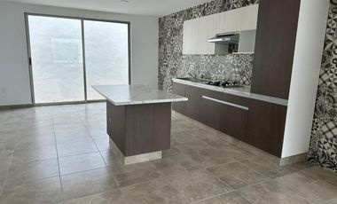 VENTA DE CASA NUEVA EN TOLUCA - CACALOMACAN