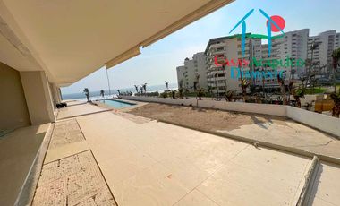 ¡Gran oportunidad! Departamento de playa para restaurar. Con vista lateral al mar