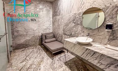 ¡Gran oportunidad! Departamento de playa para restaurar. Con vista lateral al mar