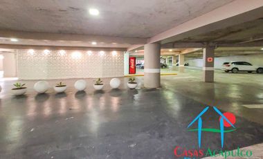 ¡Gran oportunidad! Departamento de playa para restaurar. Con vista lateral al mar