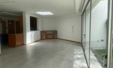 CASA DE RENTA ALQUILER EN CUMBAYA CON GENERADOR ELÉCTRICO SILENCIOSO