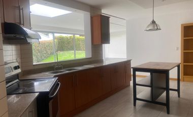 CASA DE RENTA ALQUILER EN CUMBAYA CON GENERADOR ELÉCTRICO SILENCIOSO