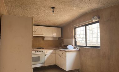 Casa En Atizapán,, 4 recamaras 2 Baños, a 3 calles de Av. Adolfo López Mateos