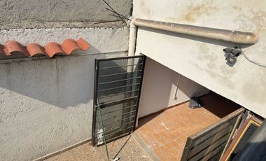 Casa En Atizapán,, 4 recamaras 2 Baños, a 3 calles de Av. Adolfo López Mateos