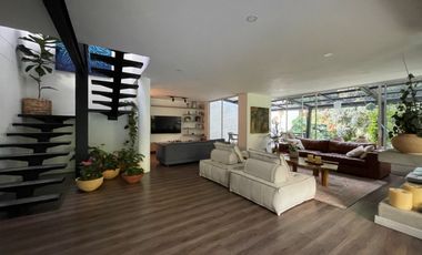 CASA DE 2 NIVELES EN VENTA, POBLADO SAN LUCAS